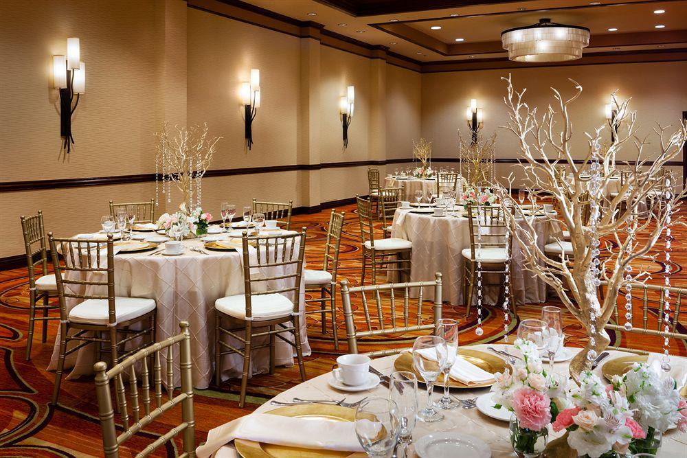 Marriott Riverside At The Convention Center Екстер'єр фото