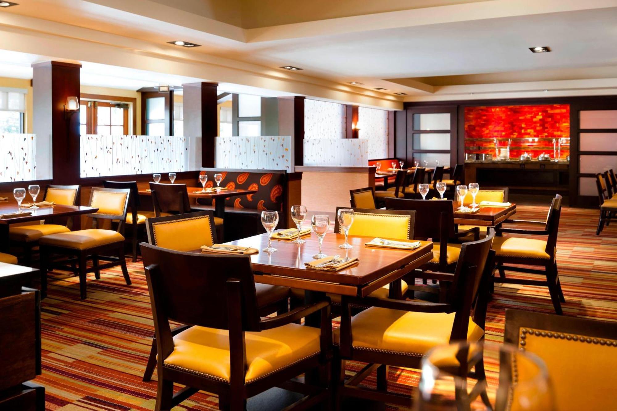 Marriott Riverside At The Convention Center Екстер'єр фото