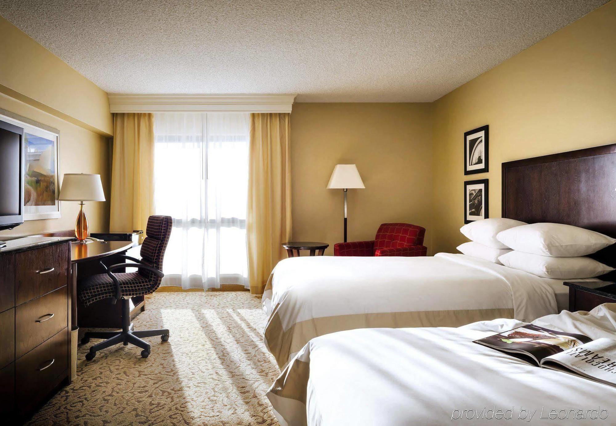 Marriott Riverside At The Convention Center Екстер'єр фото